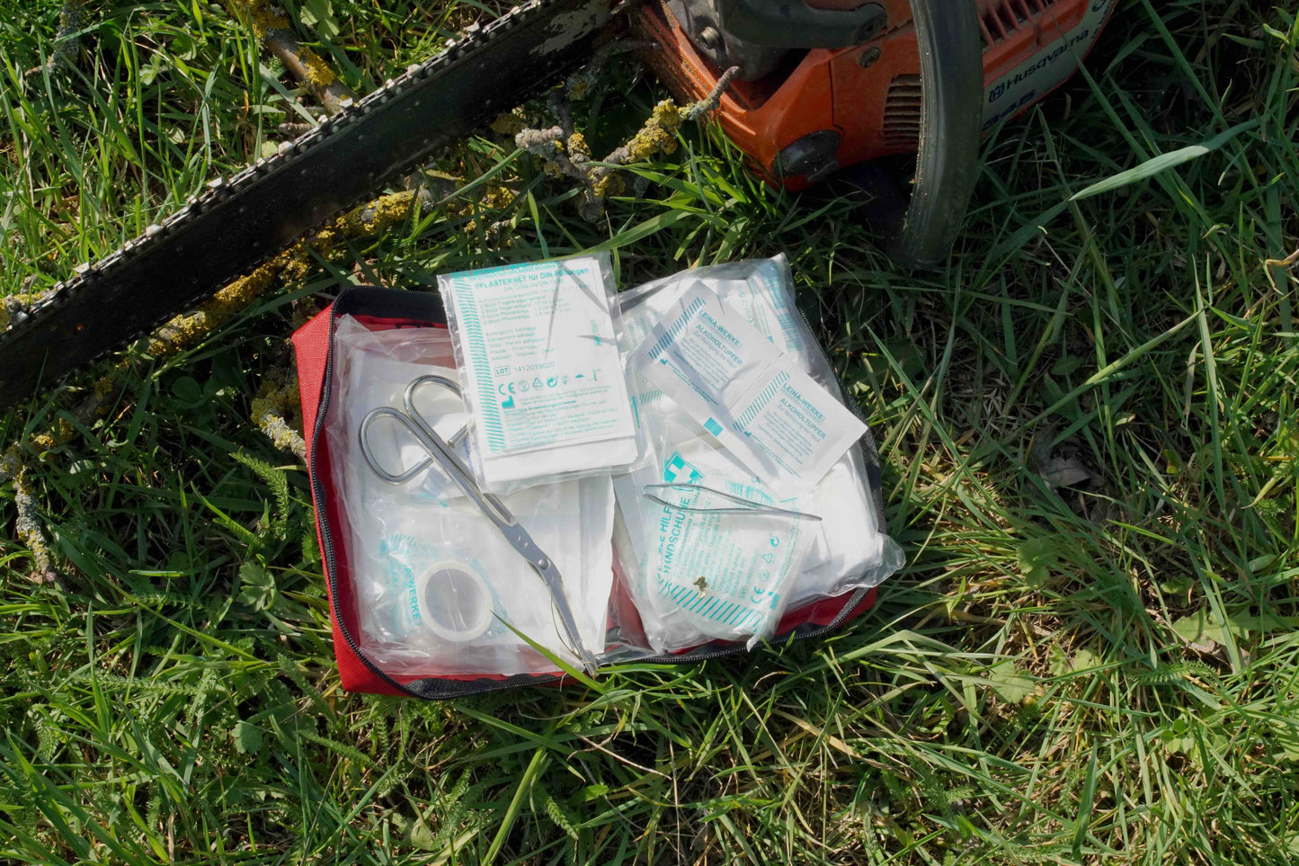 BasicNature Erste-Hilfe-Set Standard - wasserdicht