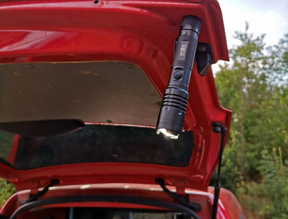 LED-Taschenlampe mit Powerbank