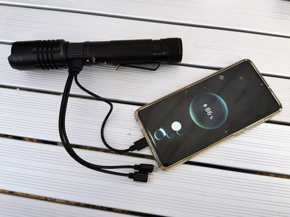 LED-Taschenlampe mit Powerbank